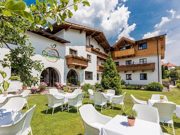 bio hotel schweitzer tirolo